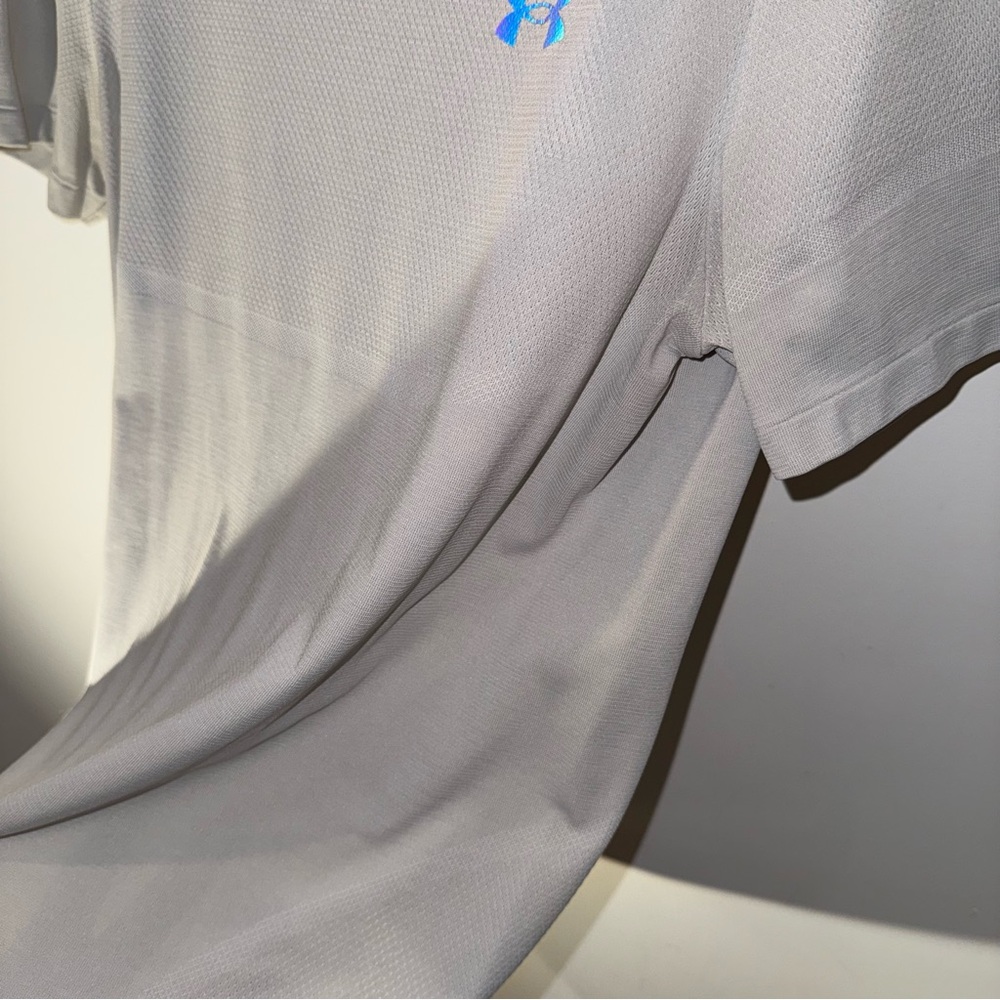 Under Armour Size MD Rush Seamless SS Tee - Picture 5 of 9
